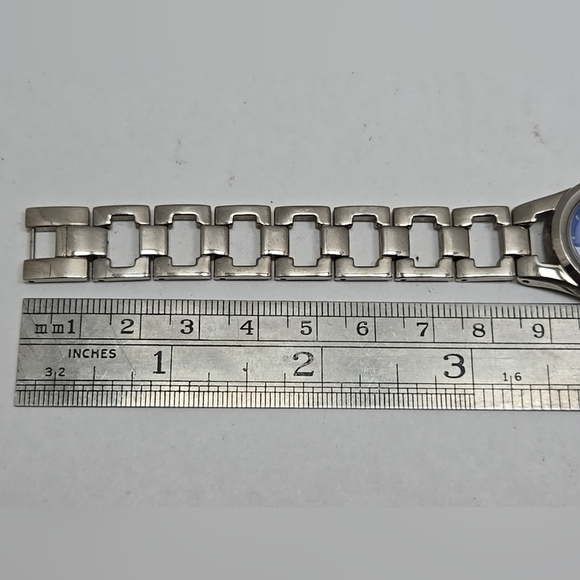 Rare Womens Caravelle By Bulova Watch 23mm Silver Tone Blue Dial New Battery - Picture 9 of 10